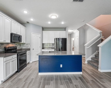 120 Appleton Court - Photo Thumbnail 19