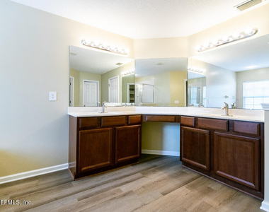 825 Marjories Way - Photo Thumbnail 29