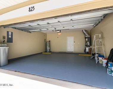 825 Marjories Way - Photo Thumbnail 7