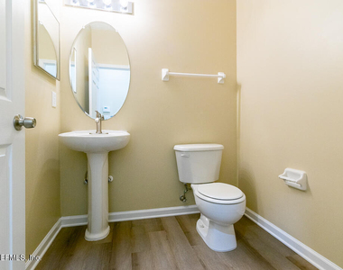 825 Marjories Way - Photo Thumbnail 21