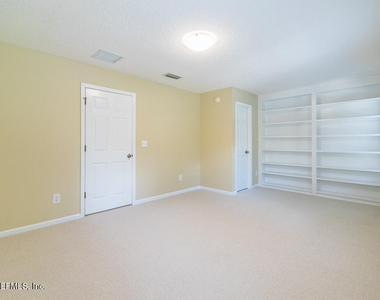 825 Marjories Way - Photo Thumbnail 33