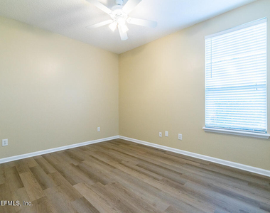 825 Marjories Way - Photo Thumbnail 22