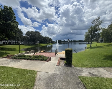 10000 Gate Parkway - Photo Thumbnail 22