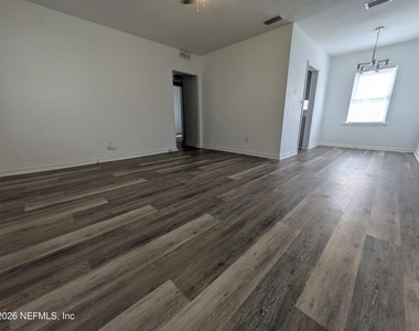 3602 Ernest Street - Photo Thumbnail 4