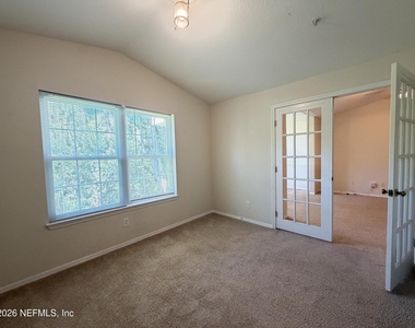 13810 Sutton Park Drive N - Photo Thumbnail 12
