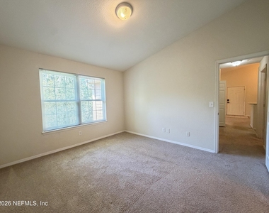 13810 Sutton Park Drive N - Photo Thumbnail 13