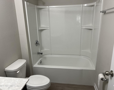 494 Northside Drive S - Photo Thumbnail 22