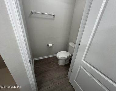 494 Northside Drive S - Photo Thumbnail 19