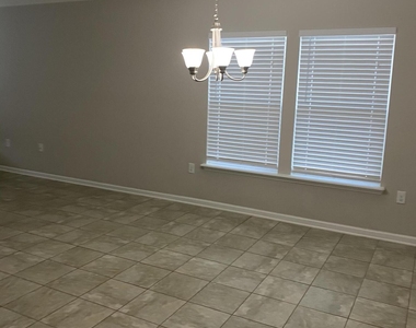7400 Benes Trail - Photo Thumbnail 11