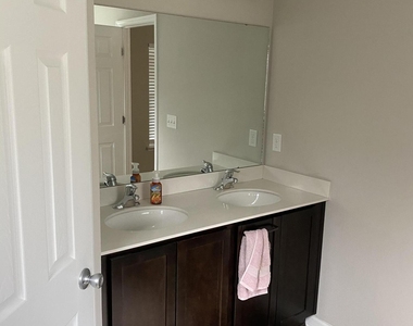 7400 Benes Trail - Photo Thumbnail 38