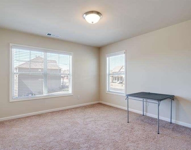 4215 Miramount Overlook - Photo Thumbnail 33