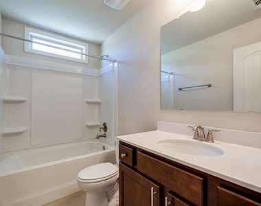 4215 Miramount Overlook - Photo Thumbnail 34