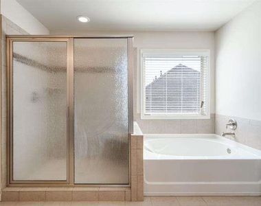 4215 Miramount Overlook - Photo Thumbnail 29