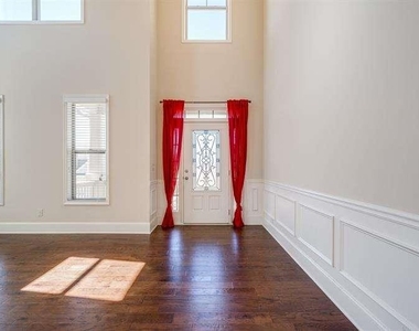 4215 Miramount Overlook - Photo Thumbnail 1
