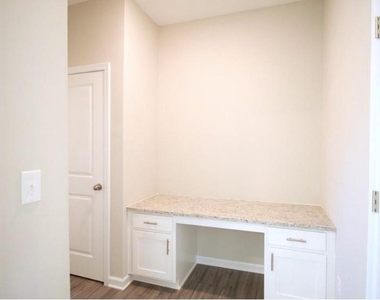4373 Valtek Court - Photo Thumbnail 8