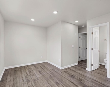 94 Crumley Street Se - Photo Thumbnail 12