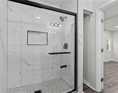 94 Crumley Street Se - Photo Thumbnail 9