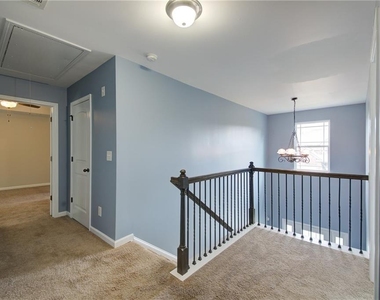 5595 Banner Boulevard - Photo Thumbnail 30