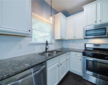 5595 Banner Boulevard - Photo Thumbnail 16
