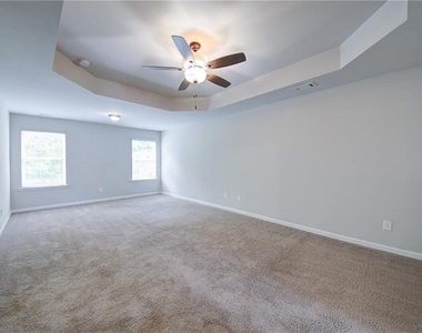 5595 Banner Boulevard - Photo Thumbnail 32