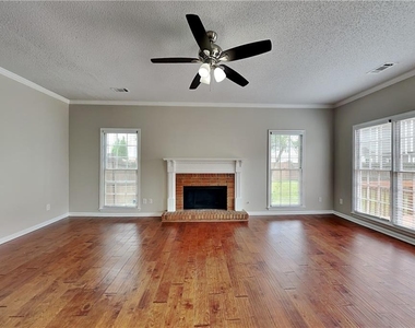 4845 Ogeechee Drive - Photo Thumbnail 2