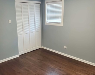 9224 Sproat Avenue - Photo Thumbnail 4