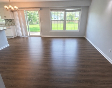 4531 Opal Drive - Photo Thumbnail 2