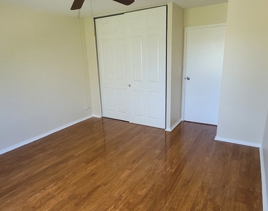 1515 E Central Road - Photo Thumbnail 16