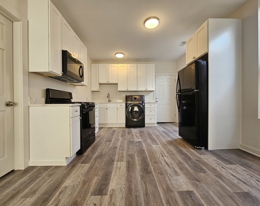 2216 W 21st Place - Photo Thumbnail 6