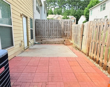 1033 Haley Woods Lane - Photo Thumbnail 27