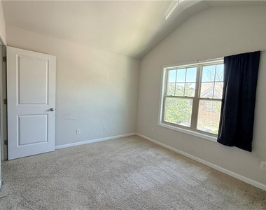 1033 Haley Woods Lane - Photo Thumbnail 19