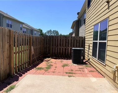 1033 Haley Woods Lane - Photo Thumbnail 24