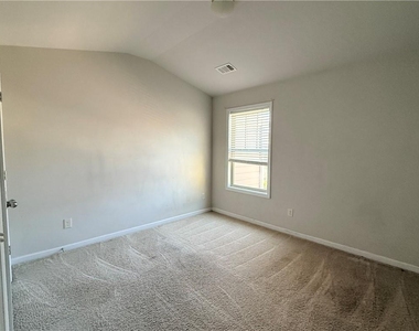 1033 Haley Woods Lane - Photo Thumbnail 22