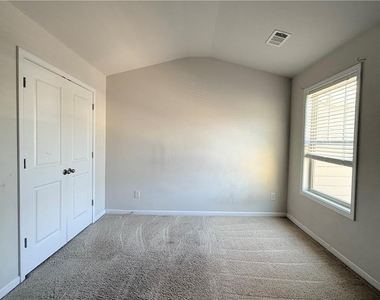 1033 Haley Woods Lane - Photo Thumbnail 21
