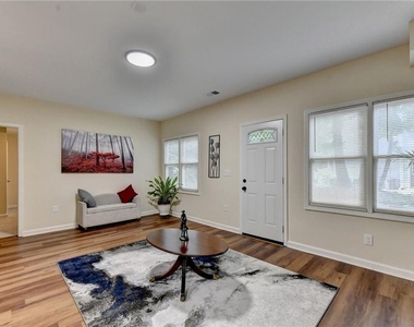3260 Wood Springs Trace - Photo Thumbnail 6