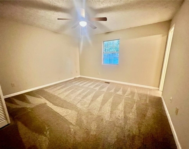 3459 Leisure Lane - Photo Thumbnail 8