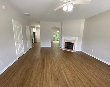677 Kenridge Drive - Photo Thumbnail 8