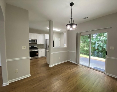 677 Kenridge Drive - Photo Thumbnail 17
