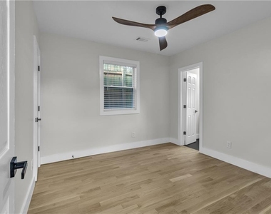 575 Martin Street Se - Photo Thumbnail 11