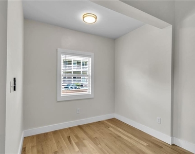 575 Martin Street Se - Photo Thumbnail 20