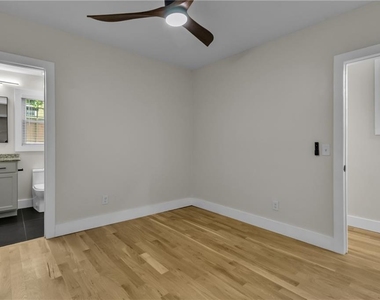 575 Martin Street Se - Photo Thumbnail 13