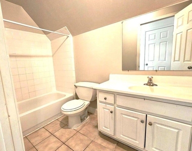 718 N Evelyn Place Nw - Photo Thumbnail 13