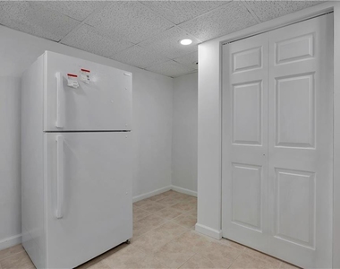 3442 Skyland Drive - Photo Thumbnail 10