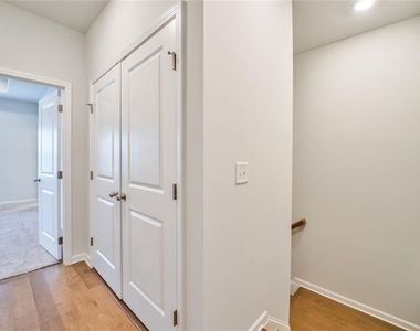 2510 Great Silver Fir Alley - Photo Thumbnail 16