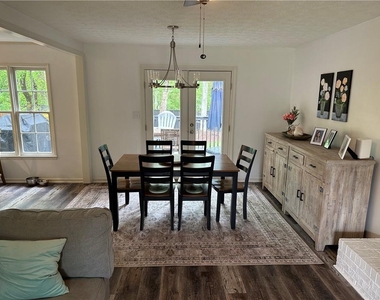 3003 Maple Lane - Photo Thumbnail 5