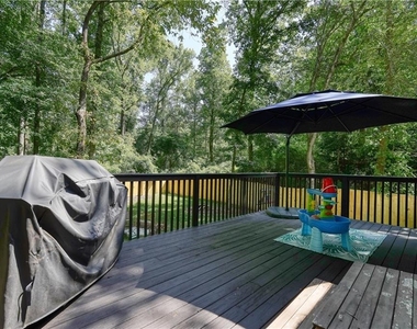 3003 Maple Lane - Photo Thumbnail 10