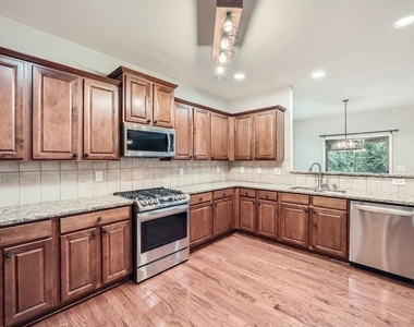 5080 Skylark Creek Court - Photo Thumbnail 8