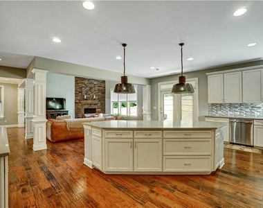 633 Leland Parkway - Photo Thumbnail 15