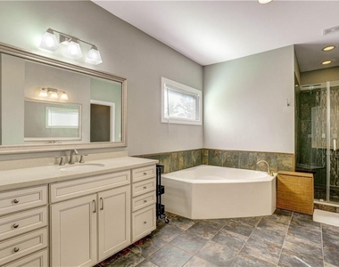 633 Leland Parkway - Photo Thumbnail 24