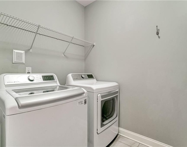 633 Leland Parkway - Photo Thumbnail 34